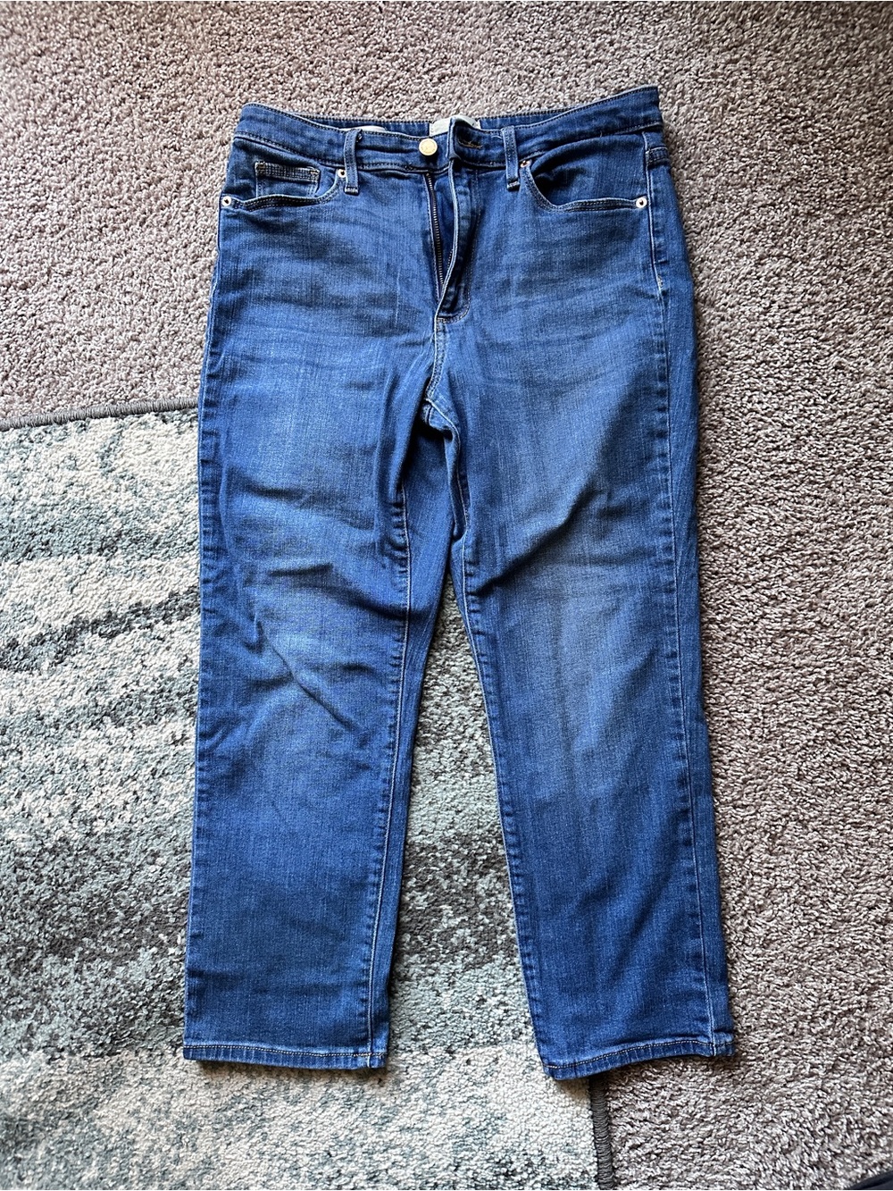 Universal Thread Women's Dark Blue Ankle Cropped Jeans